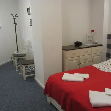 Ll20 Hostel